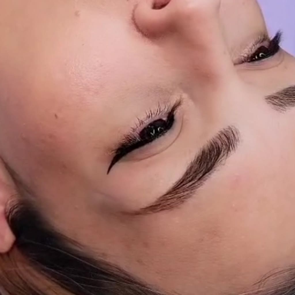 Live Lash Studio